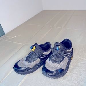Puma shoes boys size 12